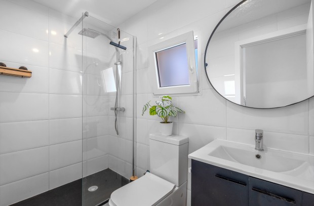 Revente - Detached House / Villa - Ciudad Quesada