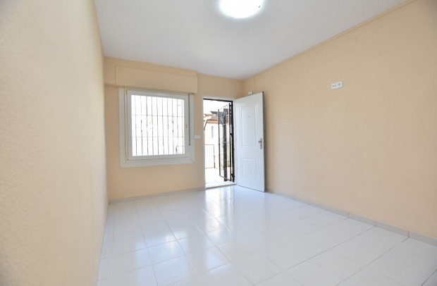 Resale - Terraced house / Townhouse - Torrevieja - Lago Jardín II