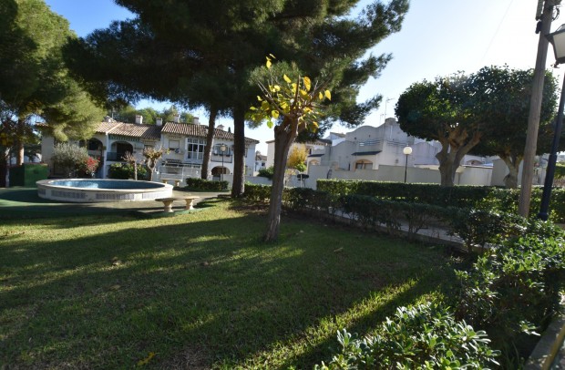Resale - Terraced house / Townhouse - Torrevieja - Lago Jardín II