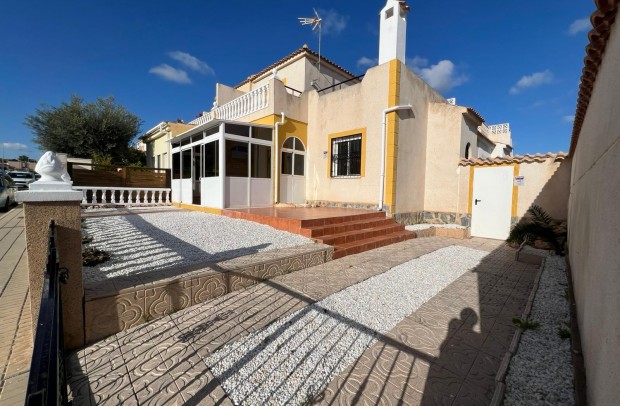 Resale - Town house - Orihuela Costa - Punta Prima