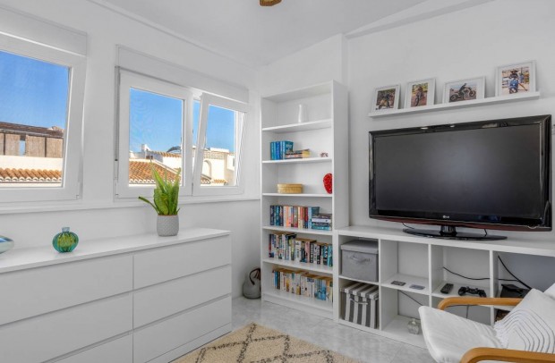 Resale - Detached House / Villa - Ciudad Quesada