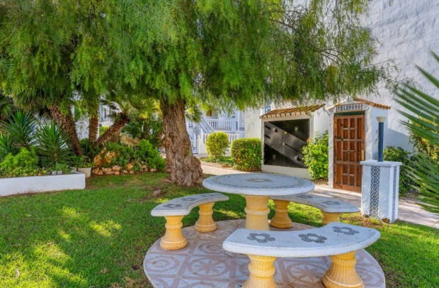 Resale - Detached House / Villa - Ciudad Quesada