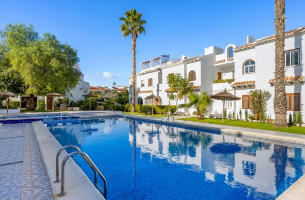 Resale - Detached House / Villa - Ciudad Quesada