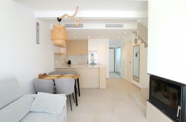 Revente - Detached House / Villa - La Marina