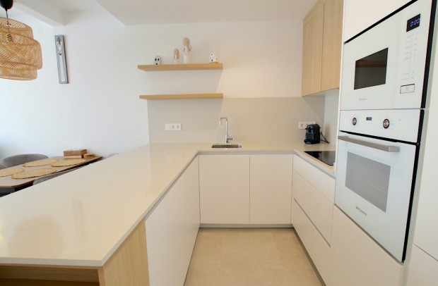 Revente - Detached House / Villa - La Marina