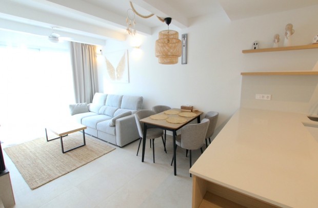 Revente - Detached House / Villa - La Marina