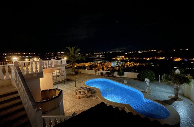 Revente - Detached House / Villa - Ciudad Quesada