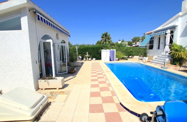 Revente - Villa Detached - Ciudad Quesada