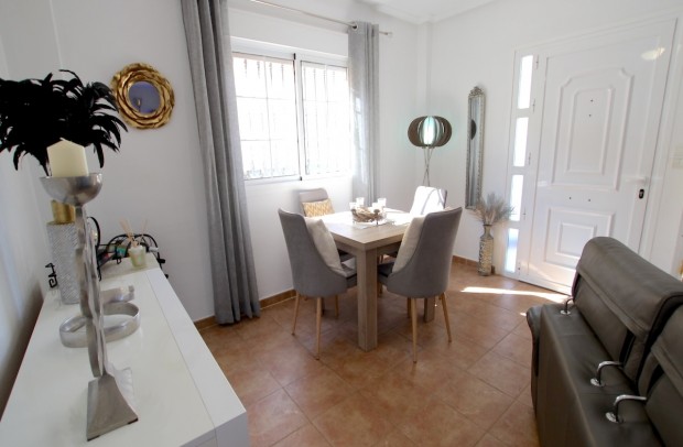 Resale - Detached House / Villa - Guardamar del Segura - El Raso