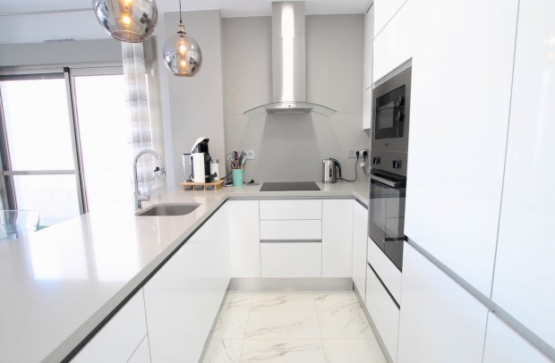 Resale - Villa Detached - Villamartin - Villamartín