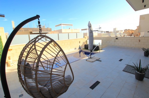 Resale - Villa Detached - Villamartin - Villamartín