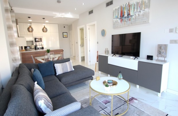 Resale - Villa Detached - Villamartin - Villamartín