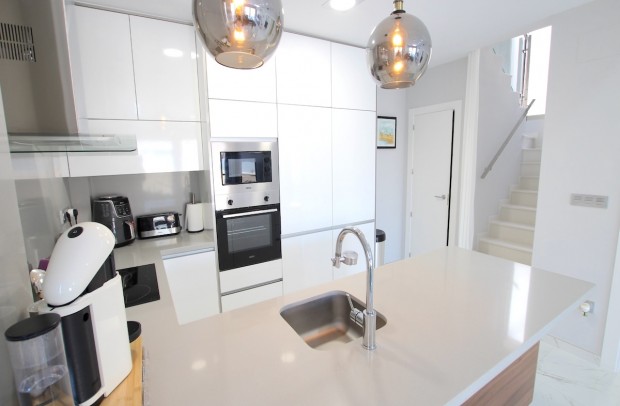 Resale - Villa Detached - Villamartin - Villamartín