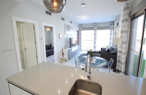 Resale - Villa Detached - Villamartin - Villamartín