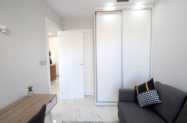 Resale - Villa Detached - Villamartin - Villamartín