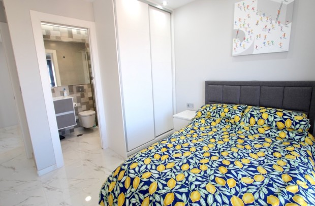 Resale - Villa Detached - Villamartin - Villamartín