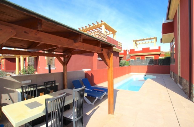 Resale - Detached House / Villa - Algorfa