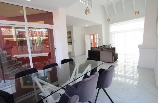 Resale - Detached House / Villa - Algorfa