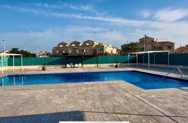 Resale - Town house - Torrevieja - La Siesta - San Luis