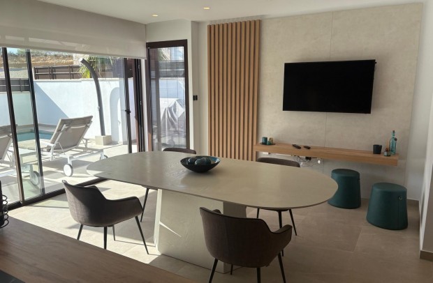 Resale - Semi-Detached - Algorfa - La Finca Golf Resort