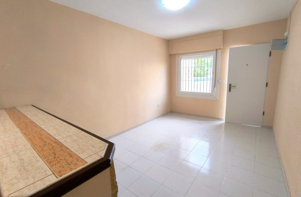 Resale - Townhouse - Torrevieja - Lago jardin
