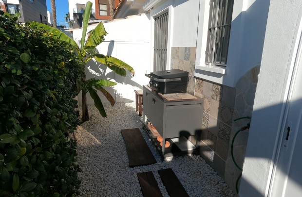 Resale - Detached House / Villa - Algorfa - La Finca Golf Resort