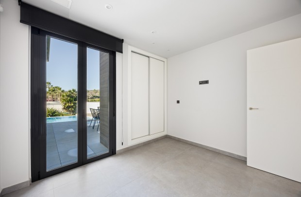 Resale - Detached House / Villa - Algorfa - La Finca Golf Resort