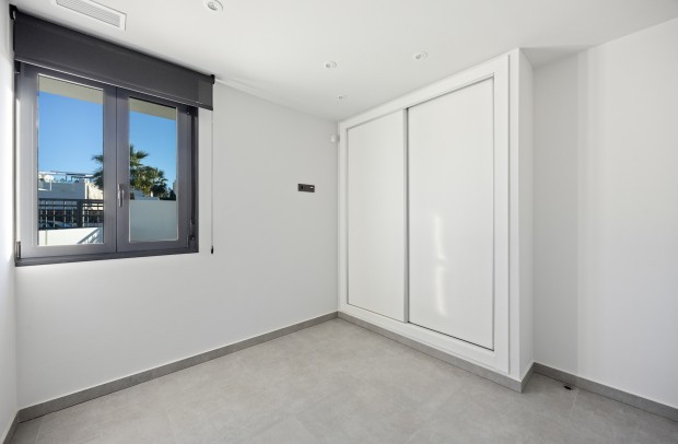 Resale - Detached House / Villa - Algorfa - La Finca Golf Resort