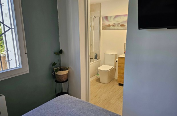 Revente - Detached House / Villa - La Marina