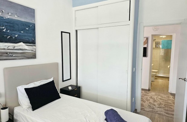 Revente - Detached House / Villa - La Marina