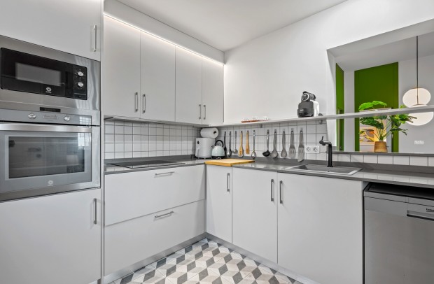 Resale - Detached House / Villa - Elche