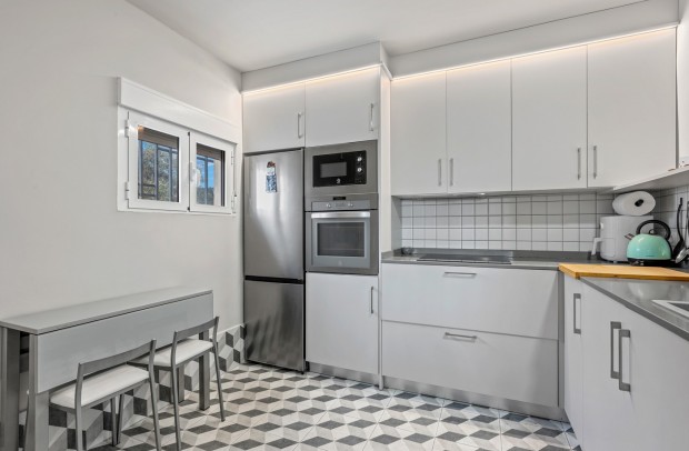 Resale - Detached House / Villa - Elche