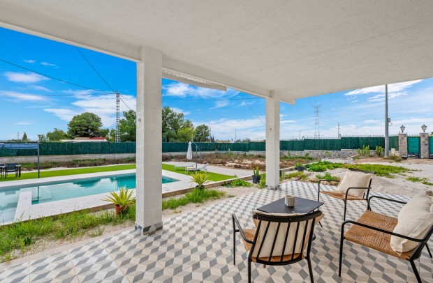 Resale - Detached House / Villa - Elche