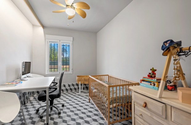 Resale - Detached House / Villa - Elche