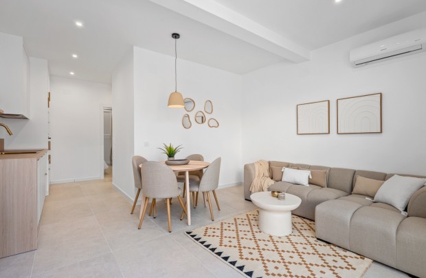 Resale - Apartment - Torrevieja - El Chaparral