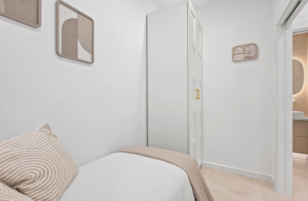 Resale - Apartment - Torrevieja - El Chaparral