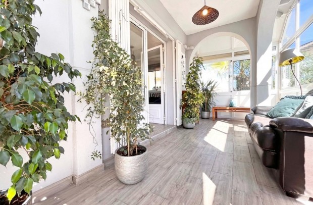 Reventa - Villa Detached - La Zenia