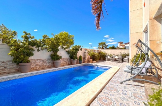 Reventa - Villa Detached - La Zenia