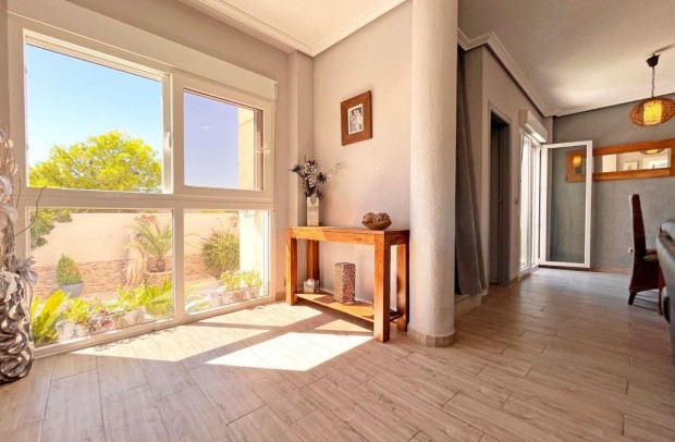 Reventa - Villa Detached - La Zenia