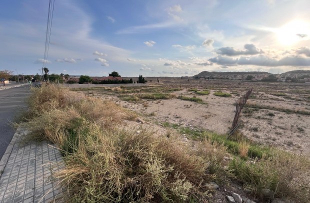 Reventa - Plot - mutxamel