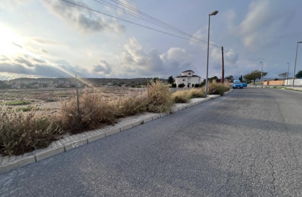 Reventa - Plot - mutxamel