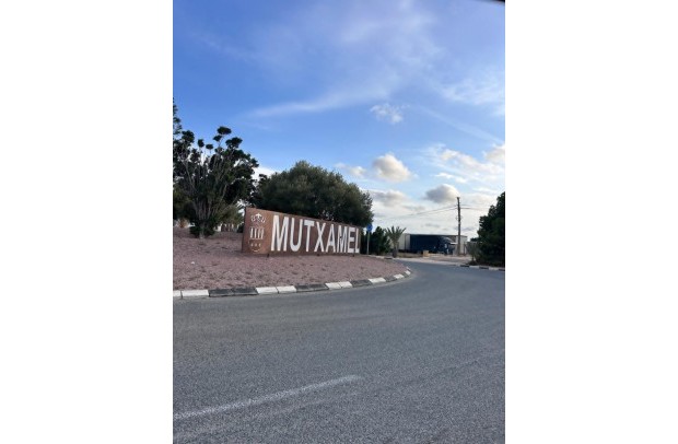 Reventa - Plot - mutxamel