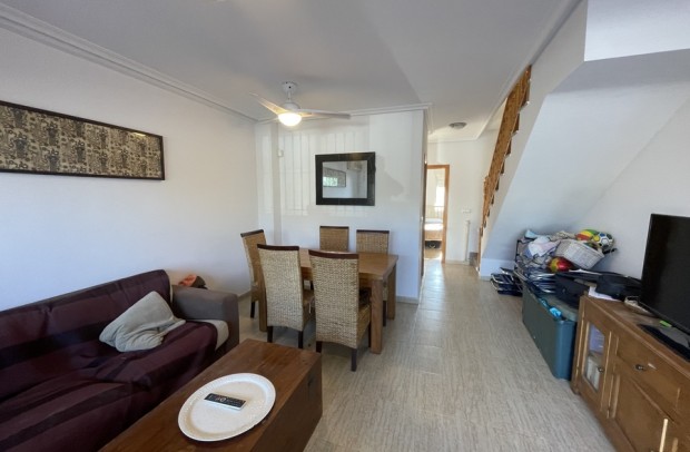 Reventa - Townhouse - Daya Nueva