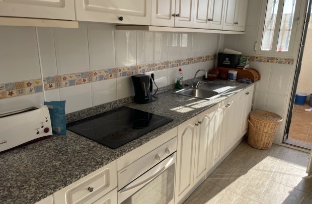 Reventa - Townhouse - Daya Nueva