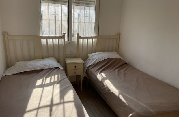 Reventa - Townhouse - Daya Nueva