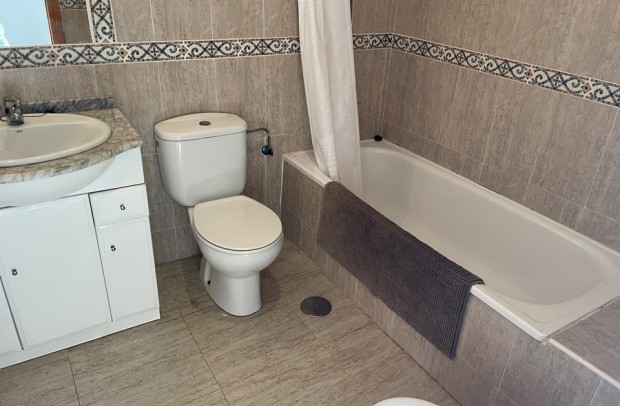 Reventa - Townhouse - Daya Nueva