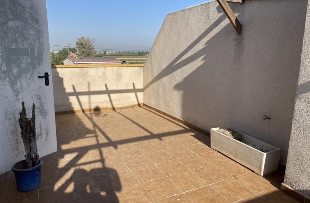 Reventa - Townhouse - Daya Nueva