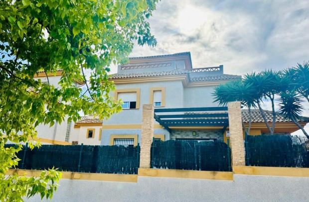Resale - Villa Detached - Los Montesinos