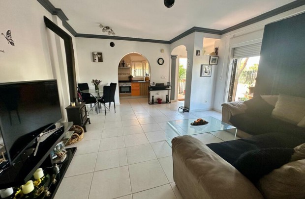 Resale - Villa Detached - Los Montesinos