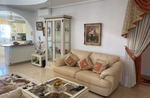 Resale - Detached House Villa - Ciudad Quesada